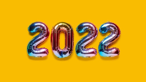 2022 on yellow background