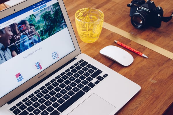 Facebook Ads shown on Macbook