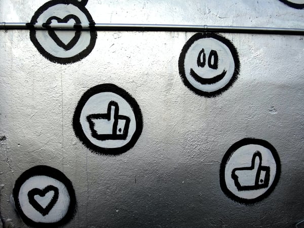 Social media icons in spray paint